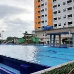 Apartemen studio 21 m² dengan 1 kamar mandi pribadi di Senen